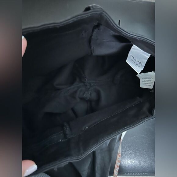 DL1961 Florence Cropped Mid Rise Coated Jeans - Picture 10 of 10